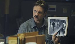 In-the-Shadow-of-the-Moon-Review