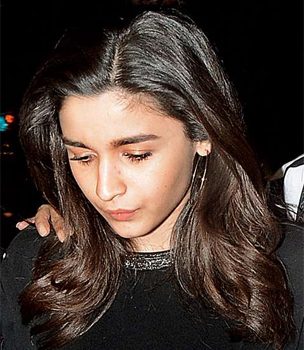 Ma Anand Sheela Prefers Alia Bhatt To Priyanka Chopra For Biopic