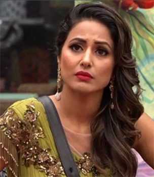 Hina Khan Takes A Small Detour Before She Unlocks The Haunted App For Zee5