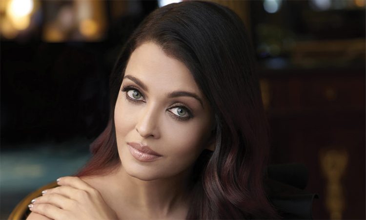 Aishwarya-Rai-Sets-Eye-On-Digital-Medium,-Planning-To-Debut-With-Netflix-Original-Backed-By-Superstar