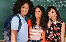 Never-Have-I-Ever-Review---Entertaining-Despite--Stereotypes-And-Teenybopper-Clichés