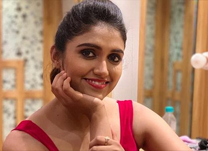 Sairat Star Rinku Makes Digital Debut With Hotstar Special Hundred, Deets Inside