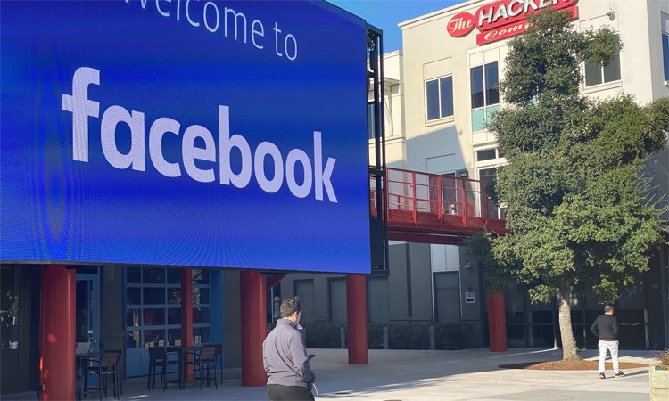 Facebook Plans Virtual Concert With Top International and Indian Stars, To Raise Funds For India's Coronavirus-Affected