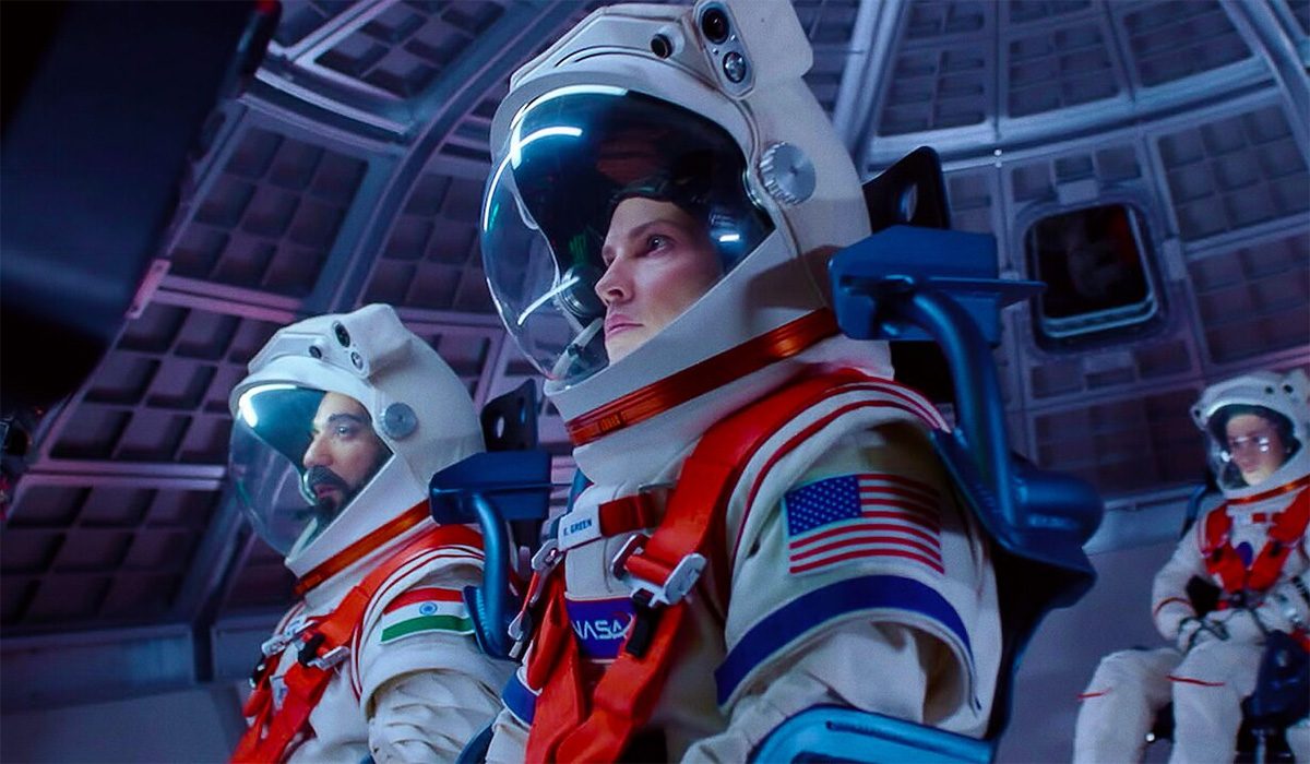 trailer-talk-netflix-away-is-a-compelling-space-drama-with-thrill-and-emotions