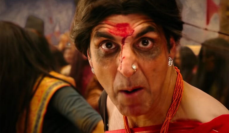 ‘Ban Laxmii’ Trends On Twitter, Netizens Keen To Boycott Movie!