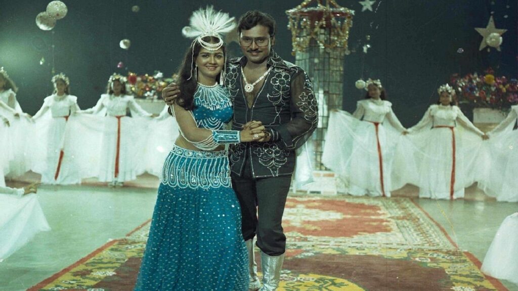 Munthanai Mudichu Tamil Movie Streaming Online Watch on