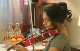 Guvva Gorinka Telugu Movie Review_Priyaa Lal