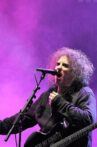 The Cure Aux Viellies Charrues Movie Streaming Online