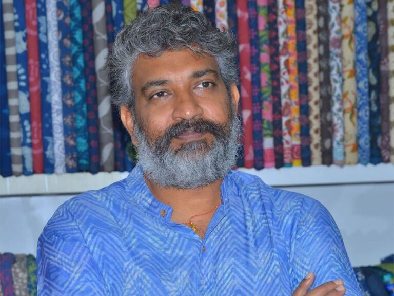 Rajamouli Running Out Of Options For RRR