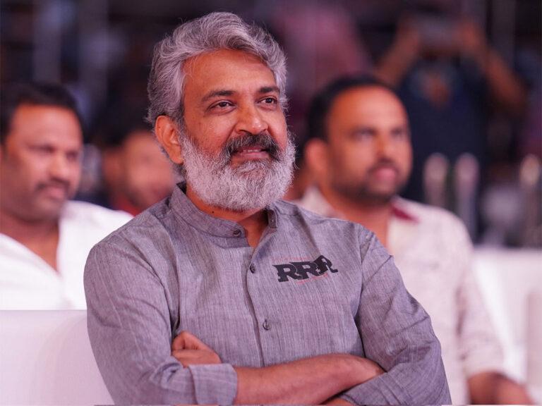 Rajamouli Taking A Major Risk With RRR Premieres In India?