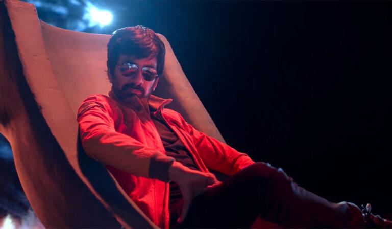 Khiladi Trailer: Sloppy and Incoherent