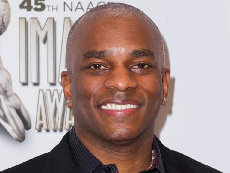 Modern Family Helmer to Direct ‘Early Edition’ Reboot Series Pilot