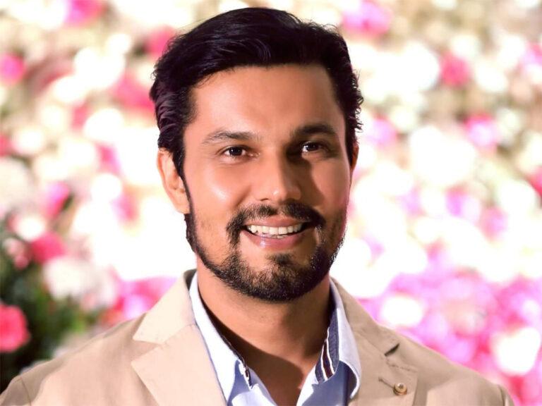 Randeep Hooda Bags Lead Role in ‘Swatantra Veer Savarkar’