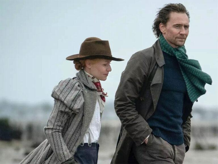 Tom Hiddleston’s “The Essex Serpent” Arrives Early on AppleTV+