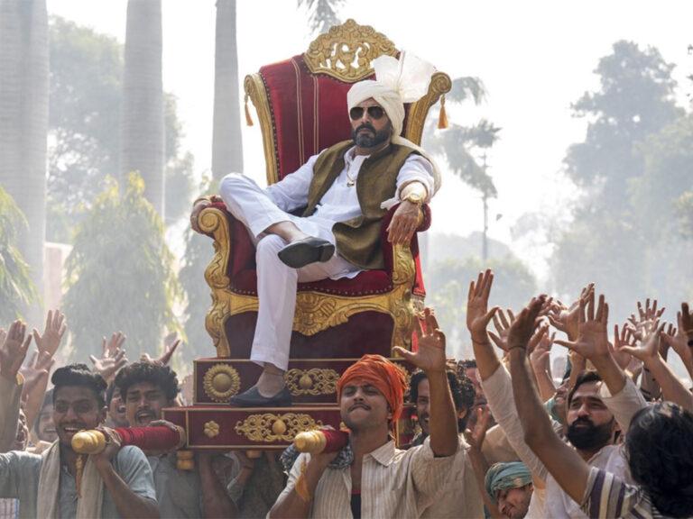 Dasvi Review – Mildly Amusing Political Dramedy