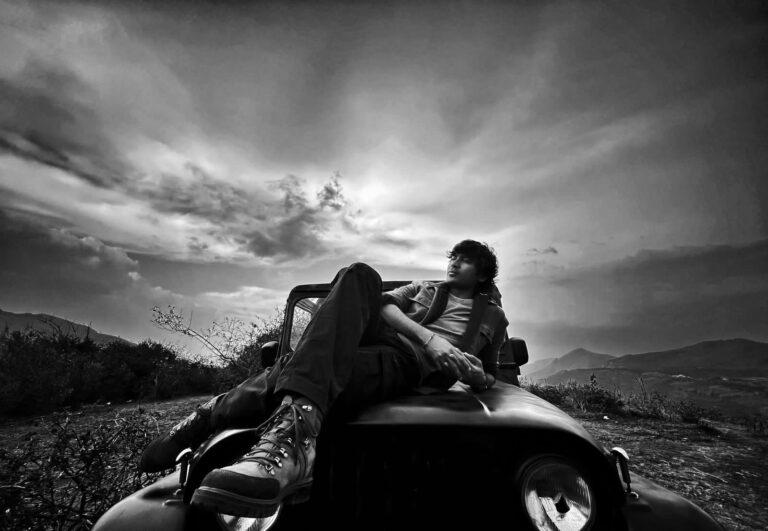 Dhanush Announces Naane Varuven Wrap With Super-Stylish Pic