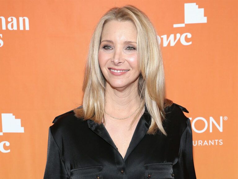 Friends Star Lisa Kudrow To Lead Taika Waititi’s Apple TV+ Series