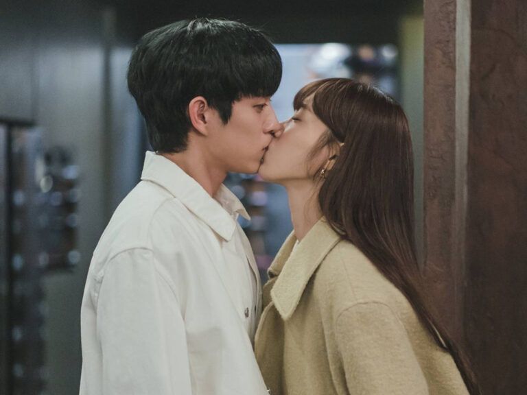 Hit K-Drama ‘Shooting Stars’ to Finally Stream on Netflix India!