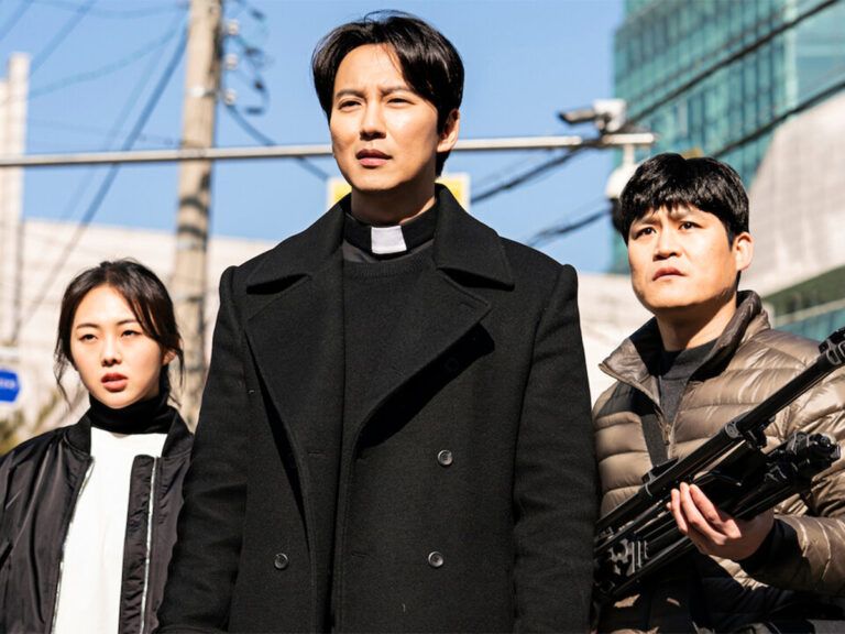 You Can’t-Miss This Hilarious Crime Action Kdrama On MX Player