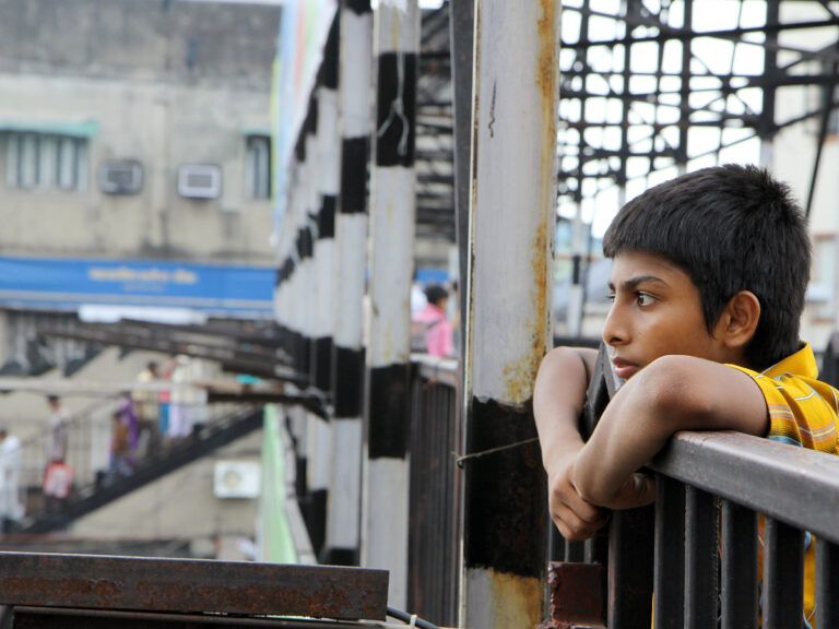 Here Is A Bengali Teen Drama On Hoichoi For Your Weekend Watch !