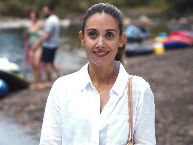 ‘Somebody I Used To Know’ Trailer: Cast, Plot And Other Details !