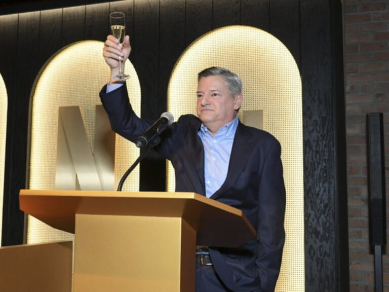 Netflix CEO Ted Sarandos Talks About Indian Films & Cancellations!