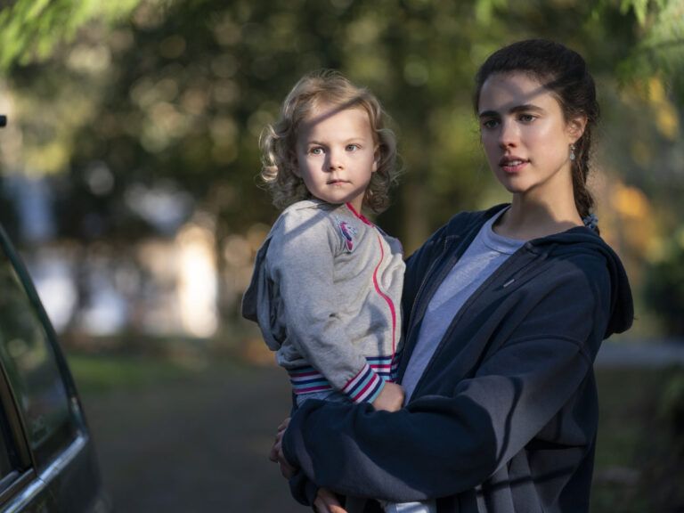 Watch This Brilliant, Engaging Netflix Drama For Its Magnificent Lead