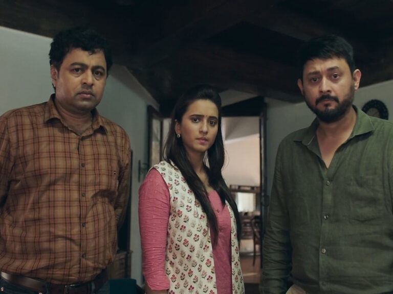 This Dark Comedy Murder Film Is The Best Thing Streaming On OTT