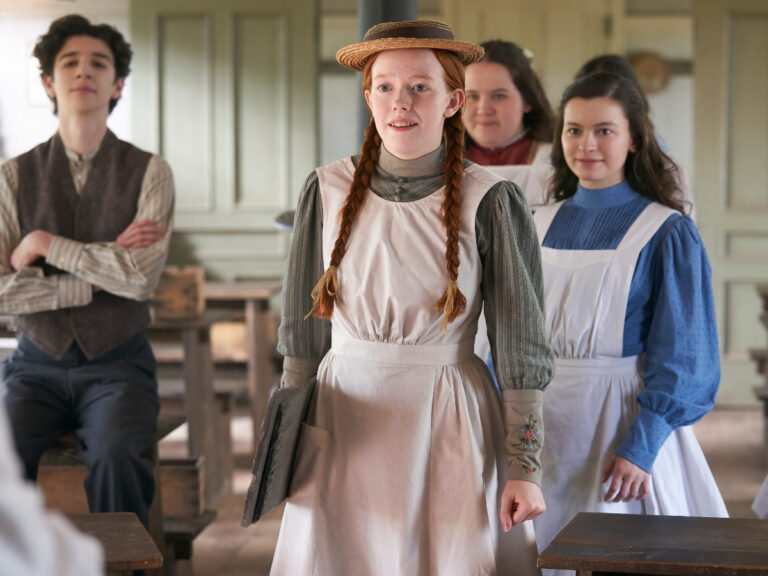 This Coming-of-Age Netflix Drama Will Warm Your Heart!