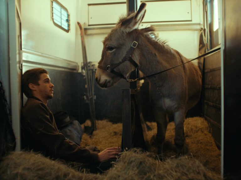 EO Review – A Slow, Touching & Metaphorical Drama driven by a Donkey
