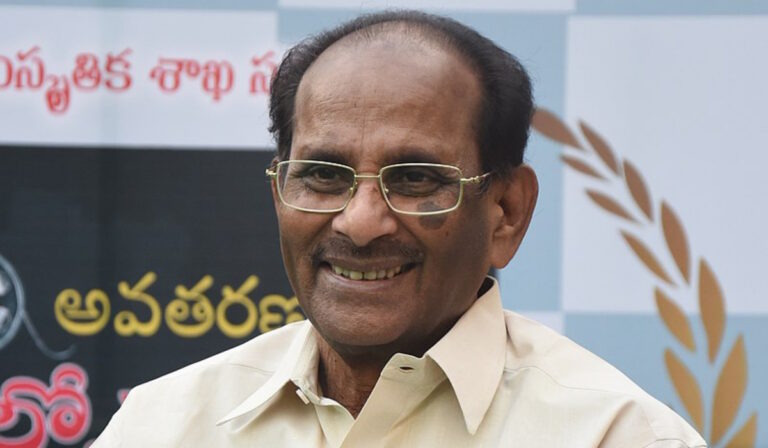 Vijayendra Prasad’s Chatrapathi Hindi Remake Gets Release Date!