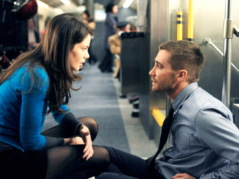 Dive Into This Mind-Blowing Sci-Fi Starring Jake Gyllenhaal