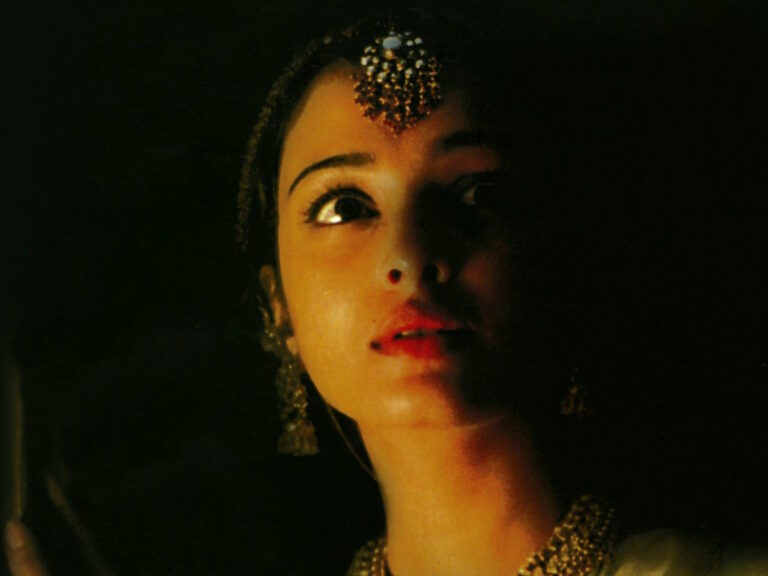 Watch Aishwarya Rai In This Bengali Romance On Hoichoi This Weekend!