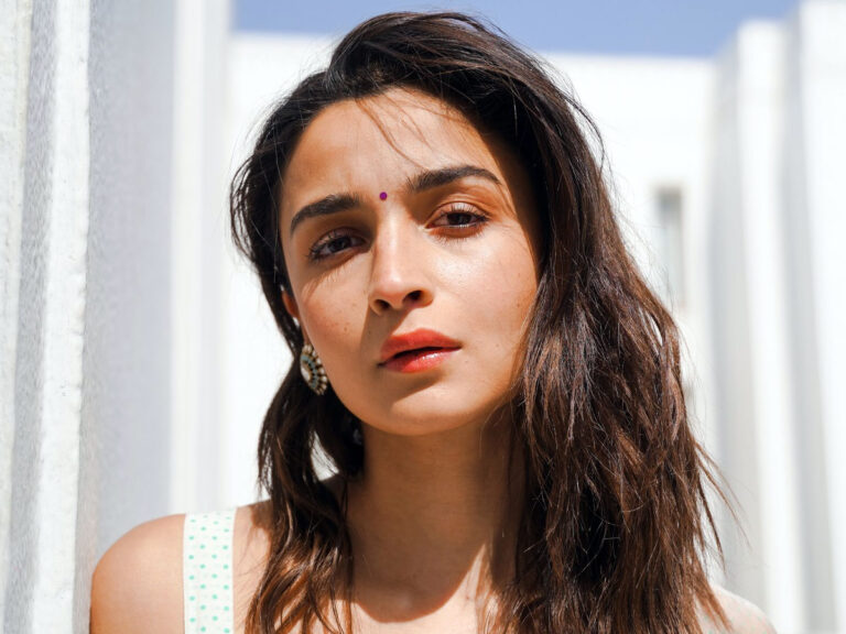 Alia Bhatt To Be First Female Lead For YRF’s ‘Spy Universe’!