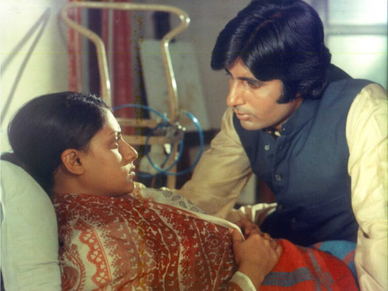 Watch This Heartfelt Romance With Amitabh And Jaya Bachchan For Free!