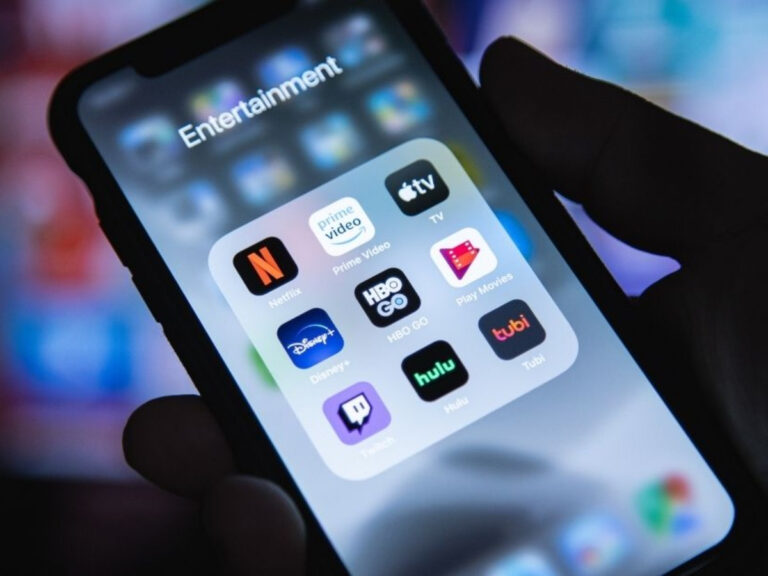 No Central Board For OTT: Platforms To Regulate Content Themselves!