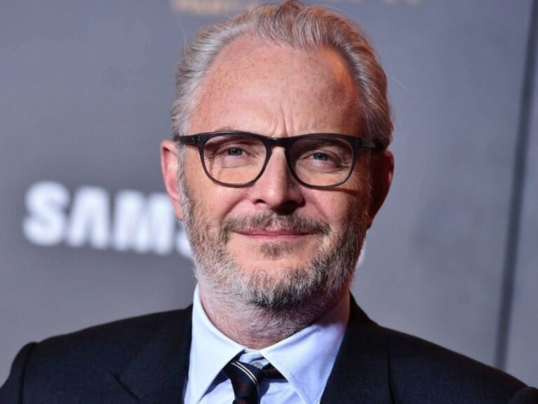 Constantine 2 Will Be R-Rated, Confirms Francis Lawrence