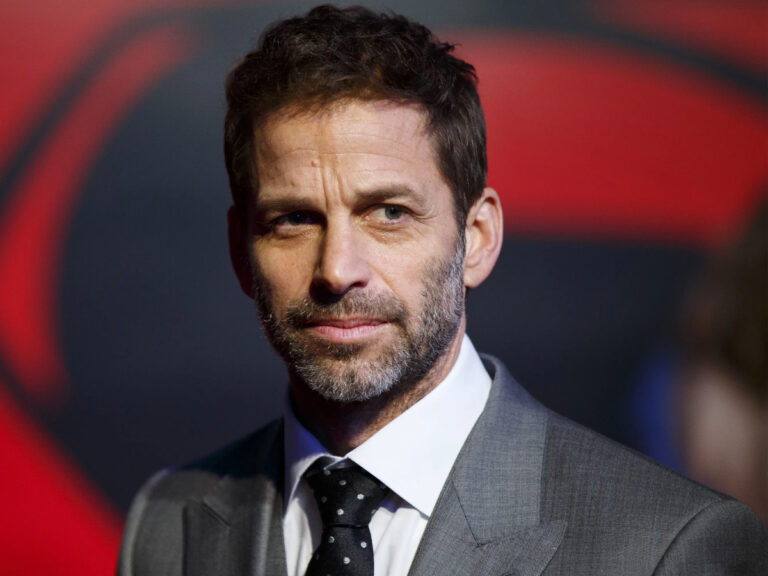 Zack Snyder Teases His Return To Superhero Movies