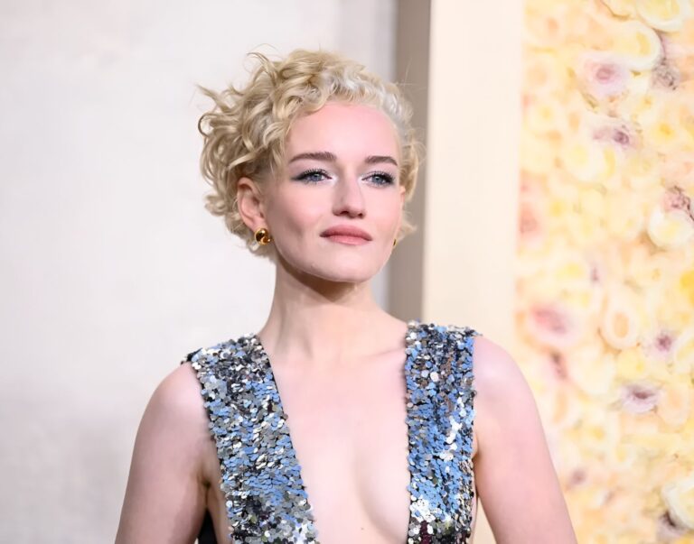 Julia Garner To Play Silver Surfer In Marvel Studios’ The Fantastic Four