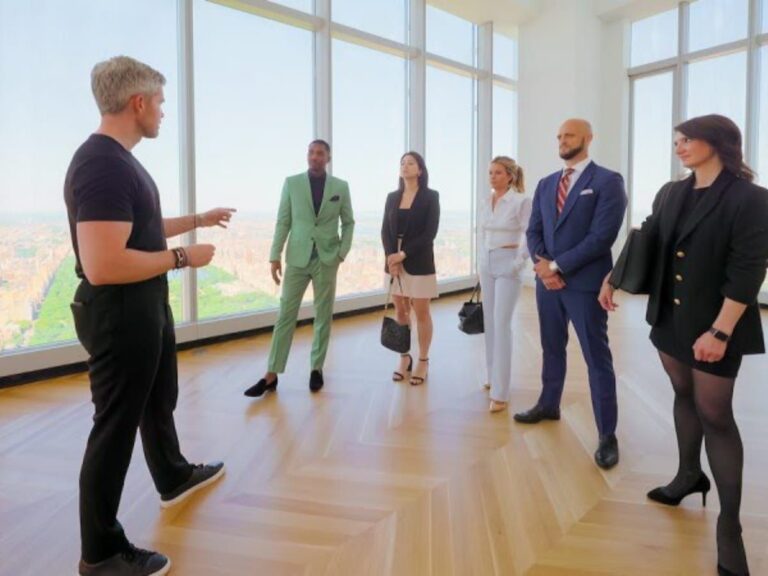 Netflix Orders ‘Selling The City’ Spinoff In New York