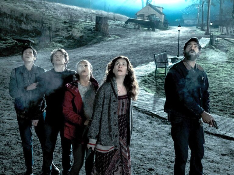 Don’t Miss Watching This Mike Flanagan Horror Masterpiece On Netflix