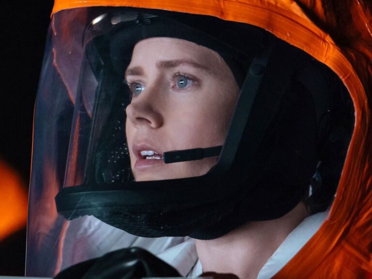 Catch This Stunning Thriller Starring Amy Adams On Prime Video!