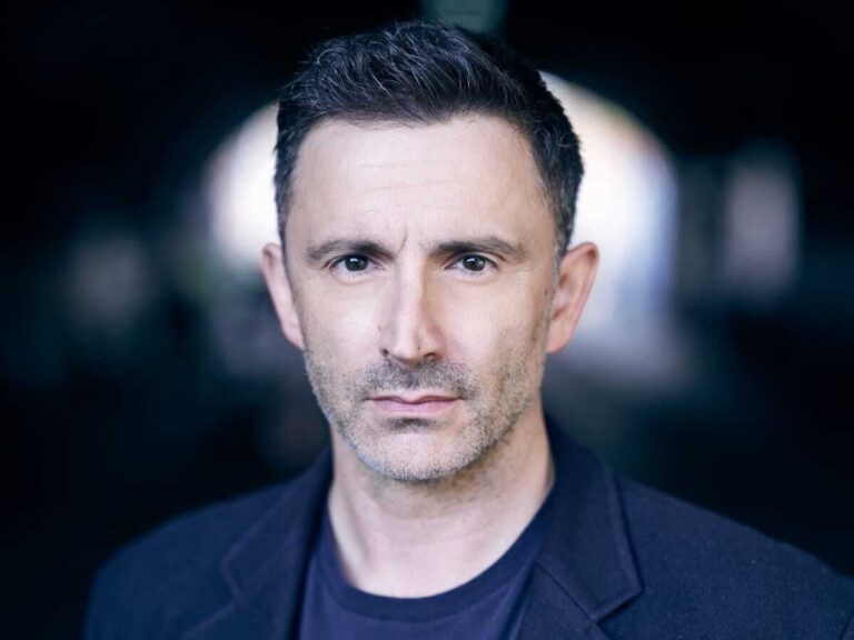 British Actor Makes Gibberish Comment to Get Desi Validation!