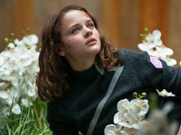 Joey King Stars As Tally In Netflix’s ‘The Uglies’ Trailer