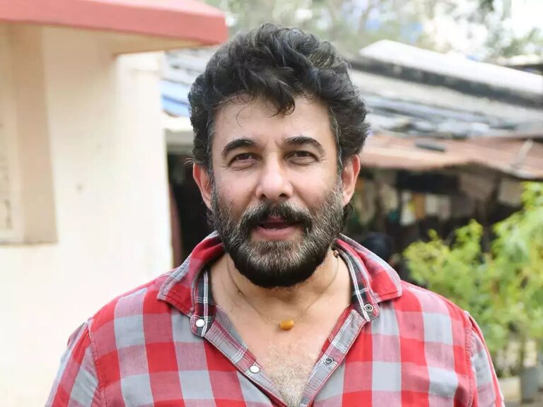 Deepak Tijori Files FIR Against This Producer For Duping Him!