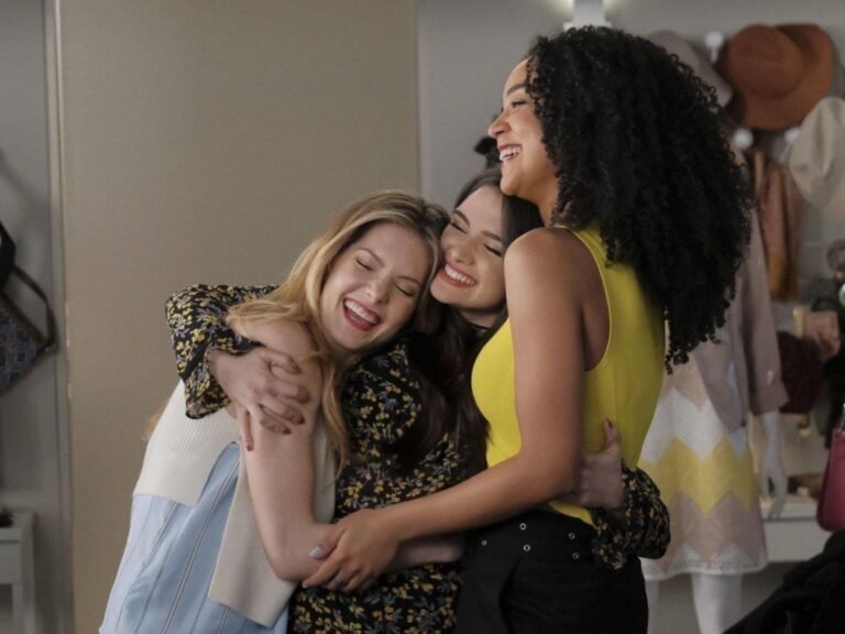 This Stylish, Sassy Drama On Jio Cinema Is For All You Bold Ladies