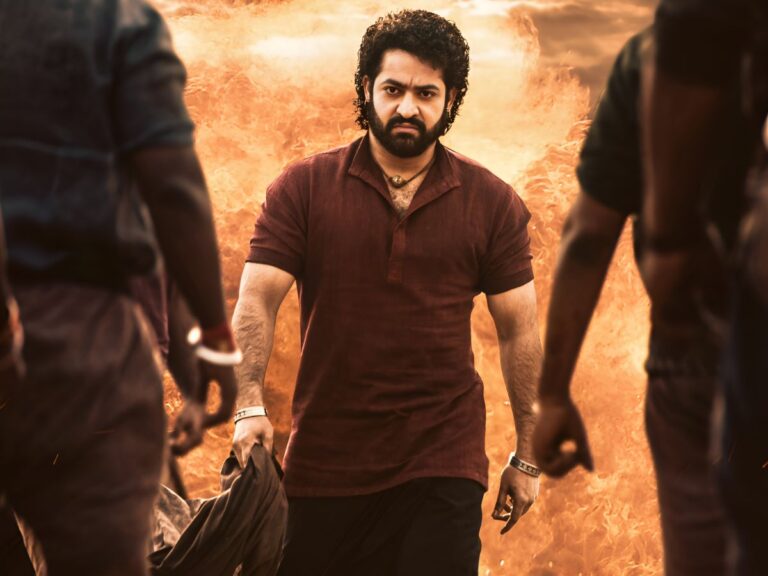 Devara Pre-Booking Stats Are Crazy Even Without Hindi Ticket Sales