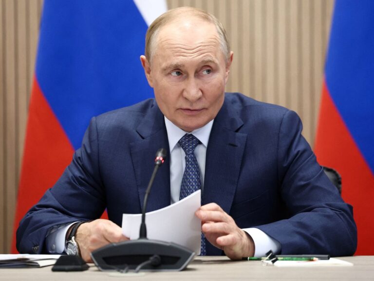 Indian Films En Route To Russia? President Putin Suggests So!