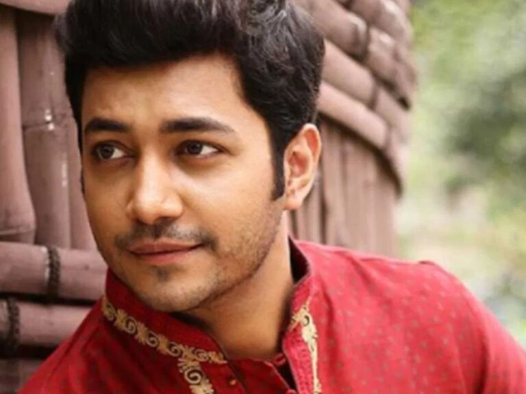 Bengali Actor To Step Into Hindi Films With Neeraj Kabi, Divya Dutta!