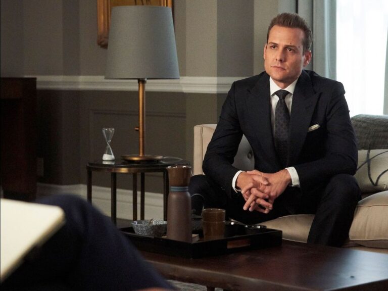Harvey Specter Returns! First Look At Suits LA Teaser